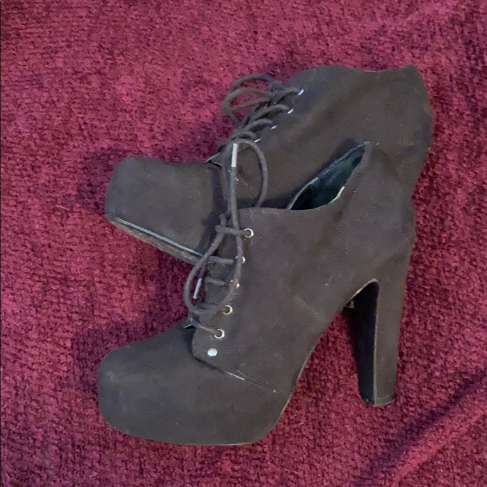 Heeled booties - Picture 2 of 2